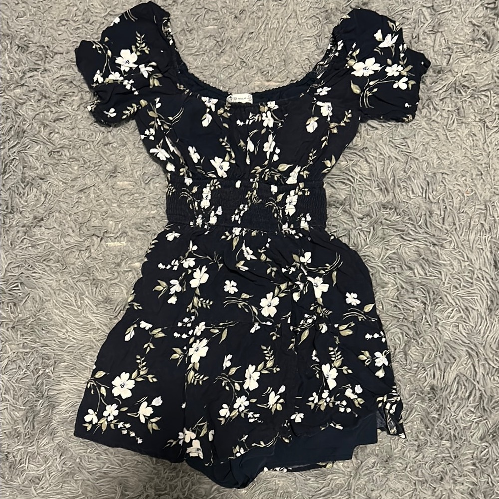 Hollister floral navy blue romper